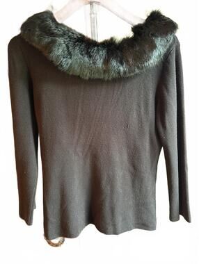 Michelle Nicole New York Black Fur Collar Sweater M